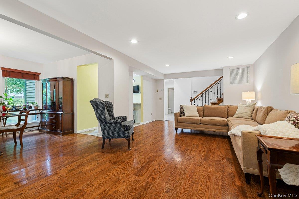 26 Fawn Court, Ossining, NY 10562