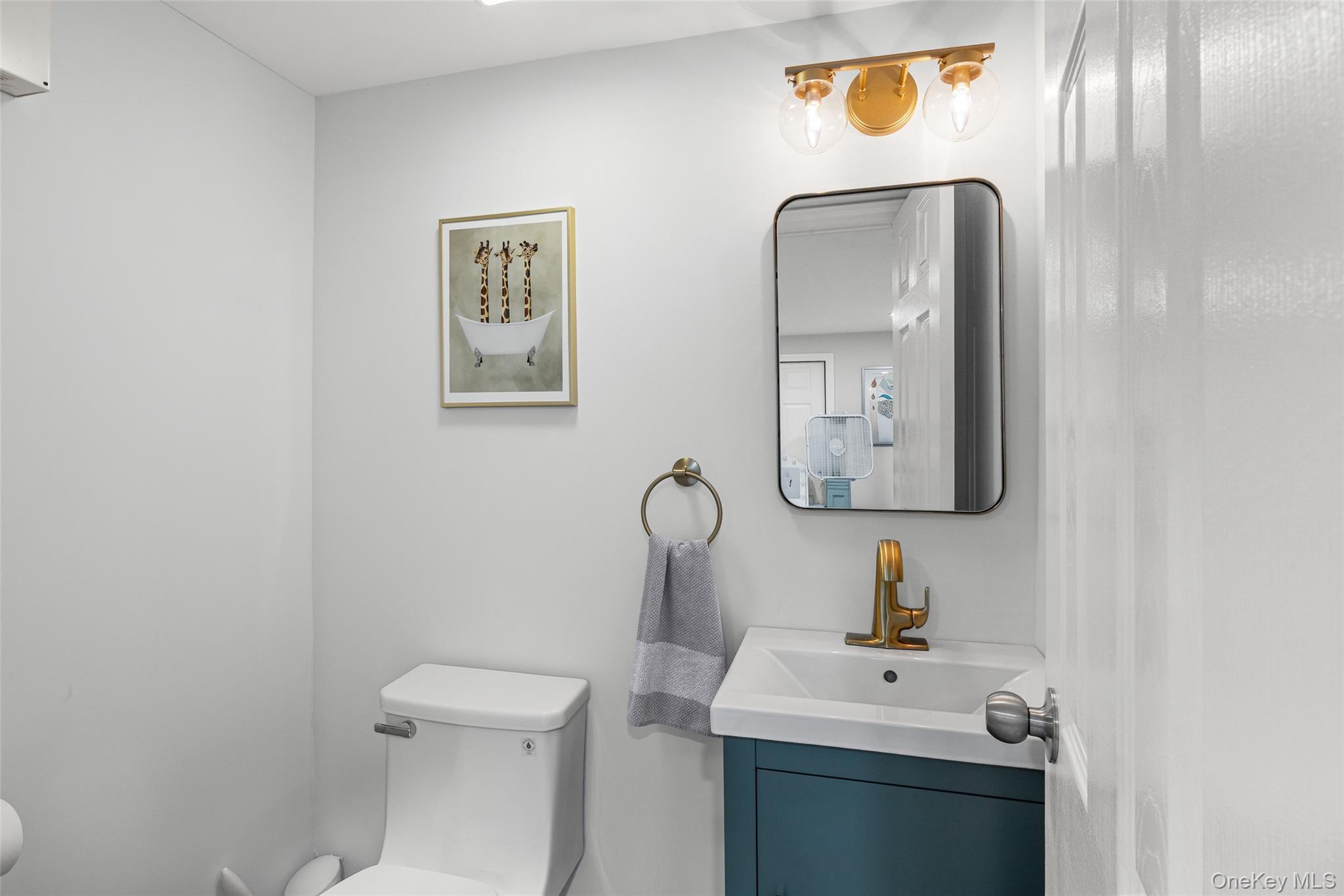 29 Ashland Drive, Kings Park, NY 11754