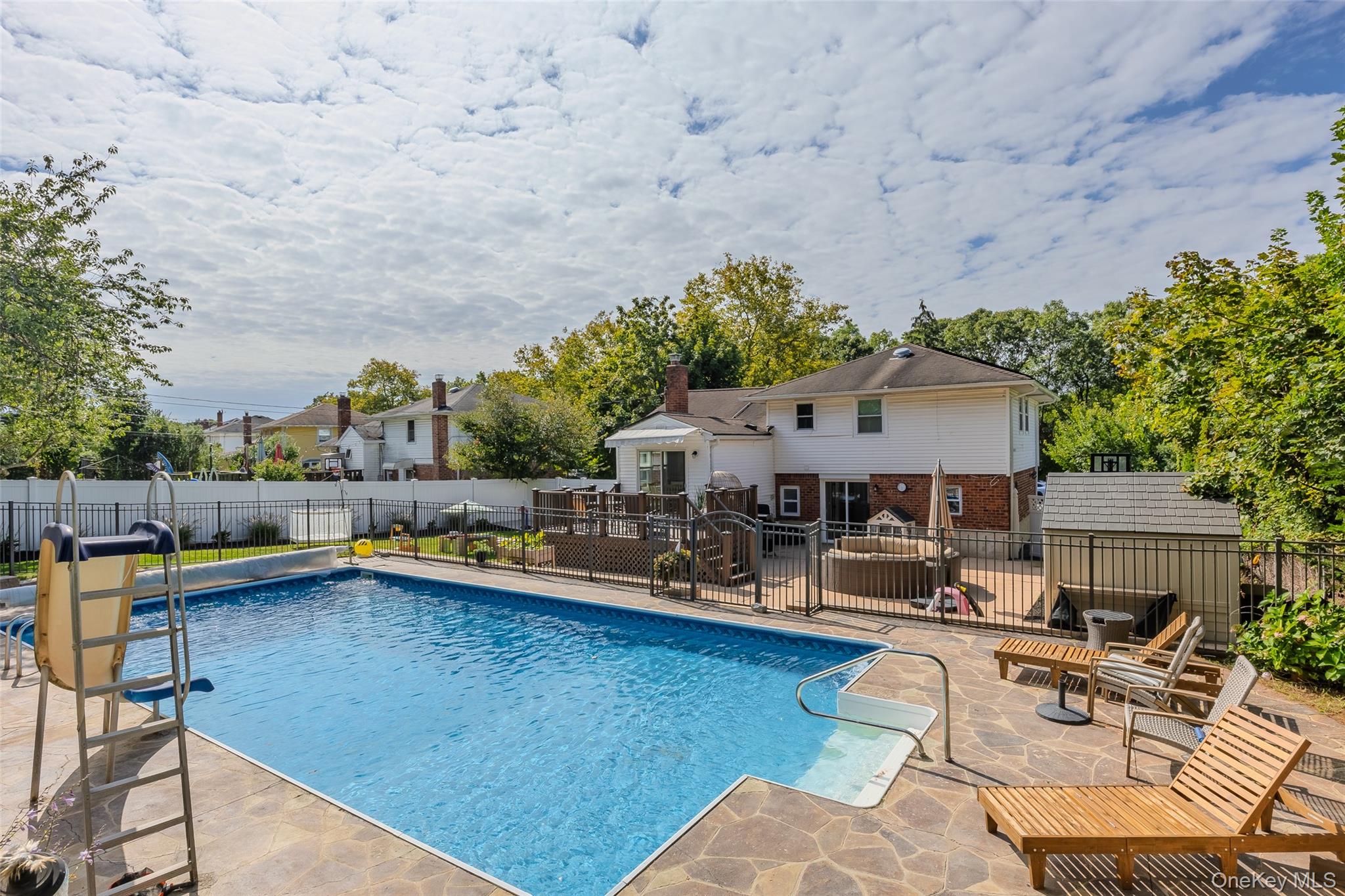 29 Ashland Drive, Kings Park, NY 11754