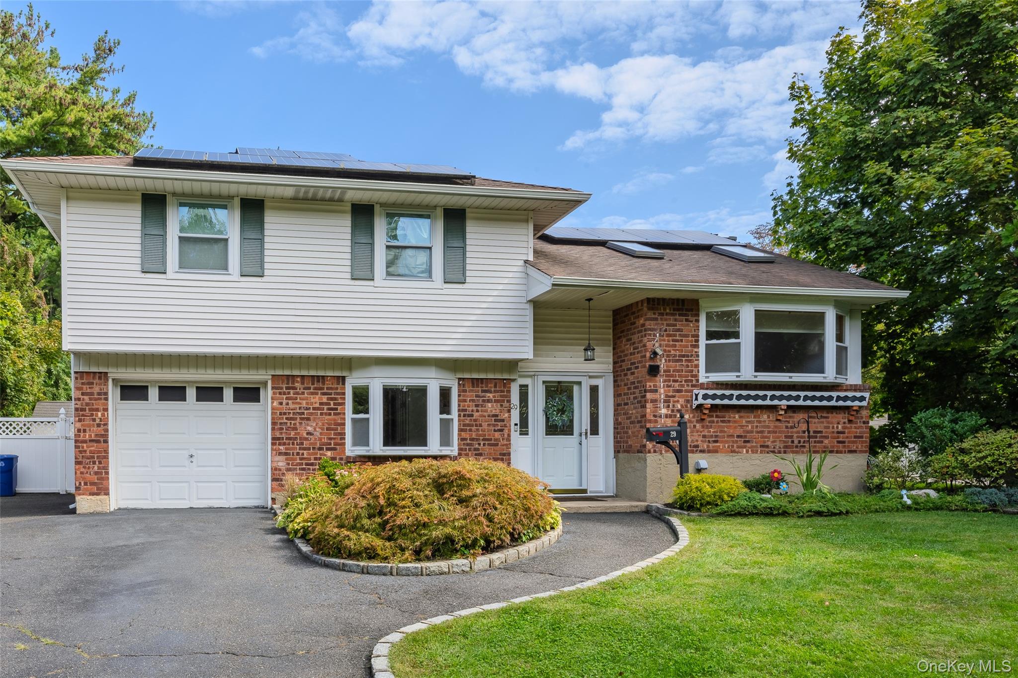 29 Ashland Drive, Kings Park, NY 11754