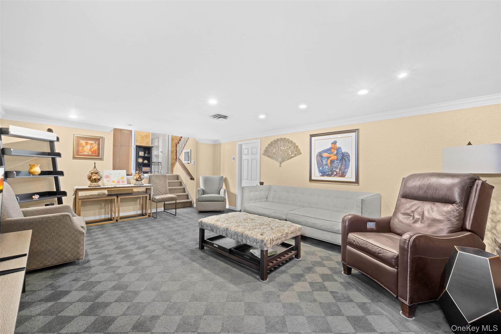 7 Maxwell Drive, Westbury, NY 11590