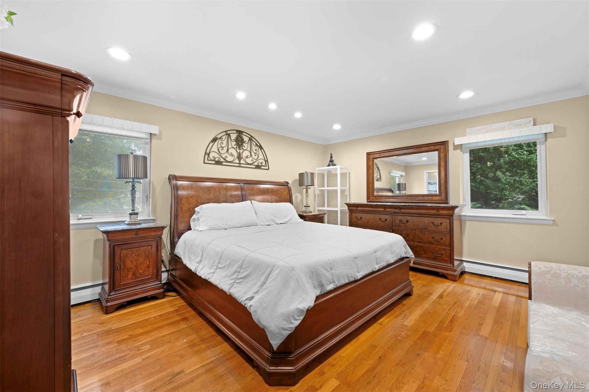 7 Maxwell Drive, Westbury, NY 11590