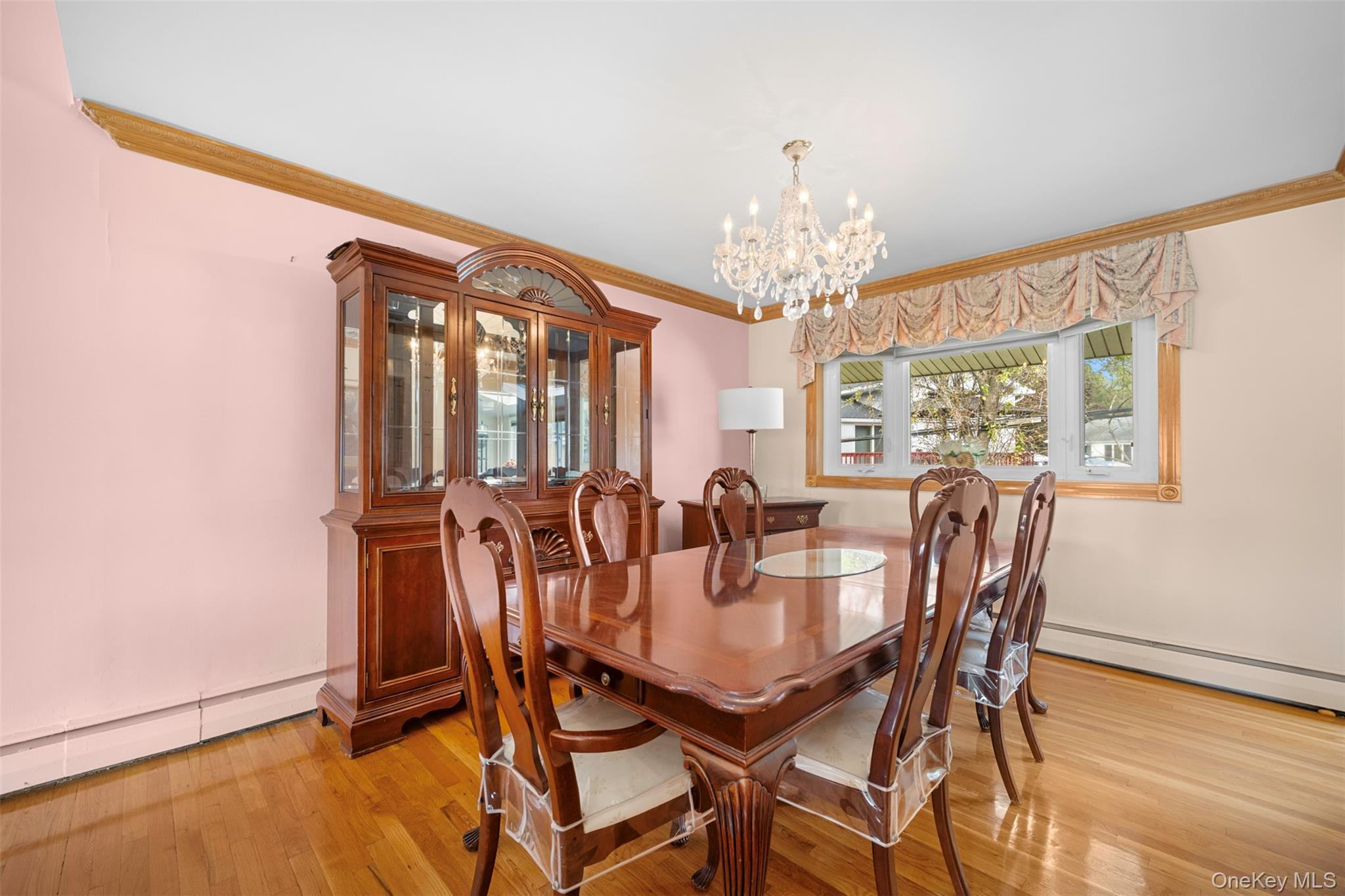 7 Maxwell Drive, Westbury, NY 11590