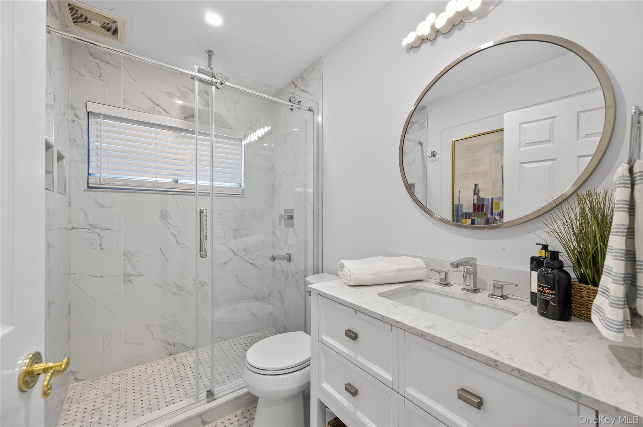 11 Foster Lane, Westbury, NY 11590