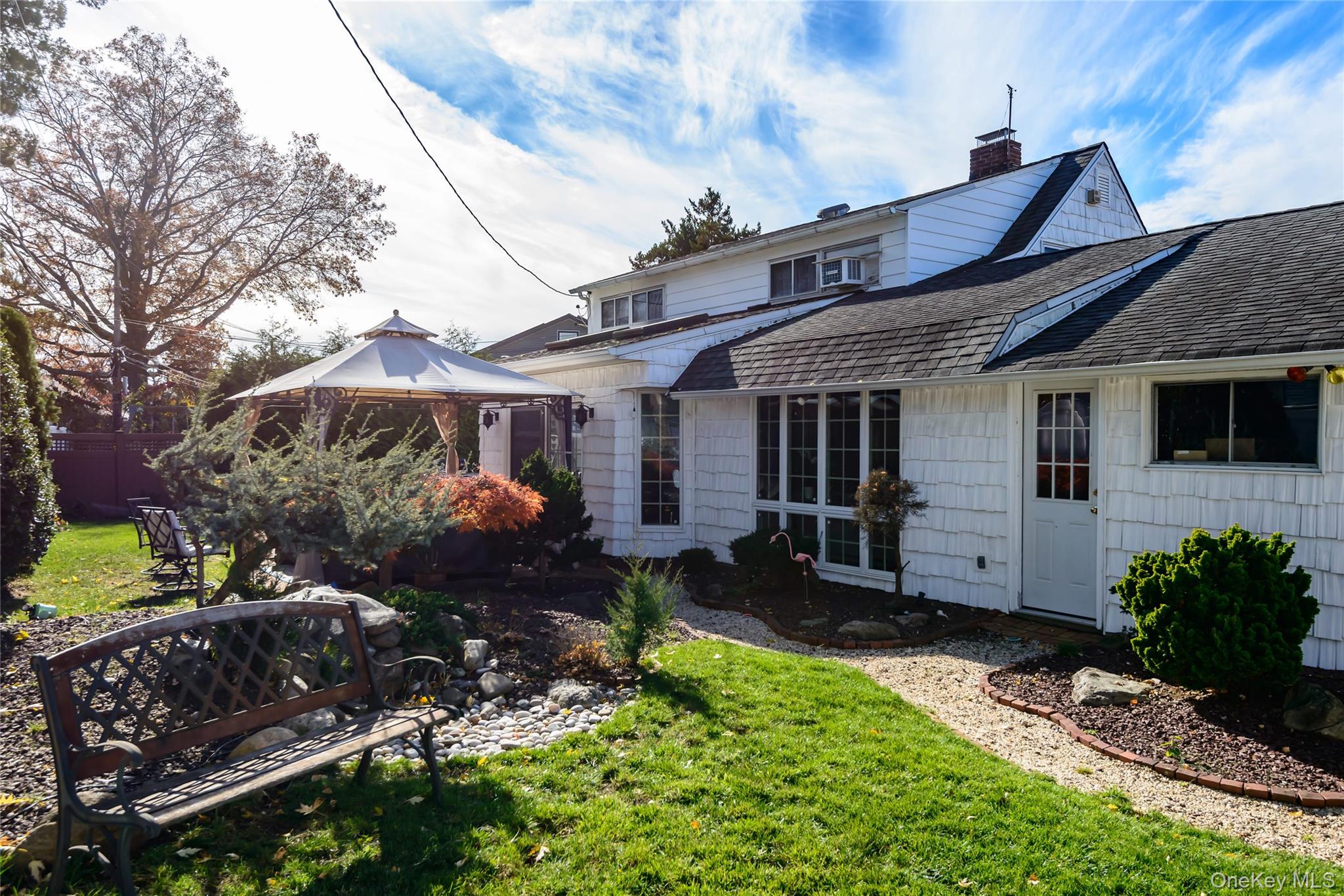 11 Foster Lane, Westbury, NY 11590