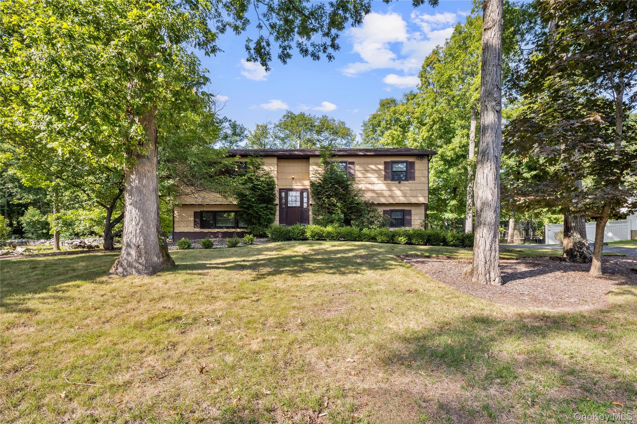 19 Palisades Court, Pomona, NY 10970