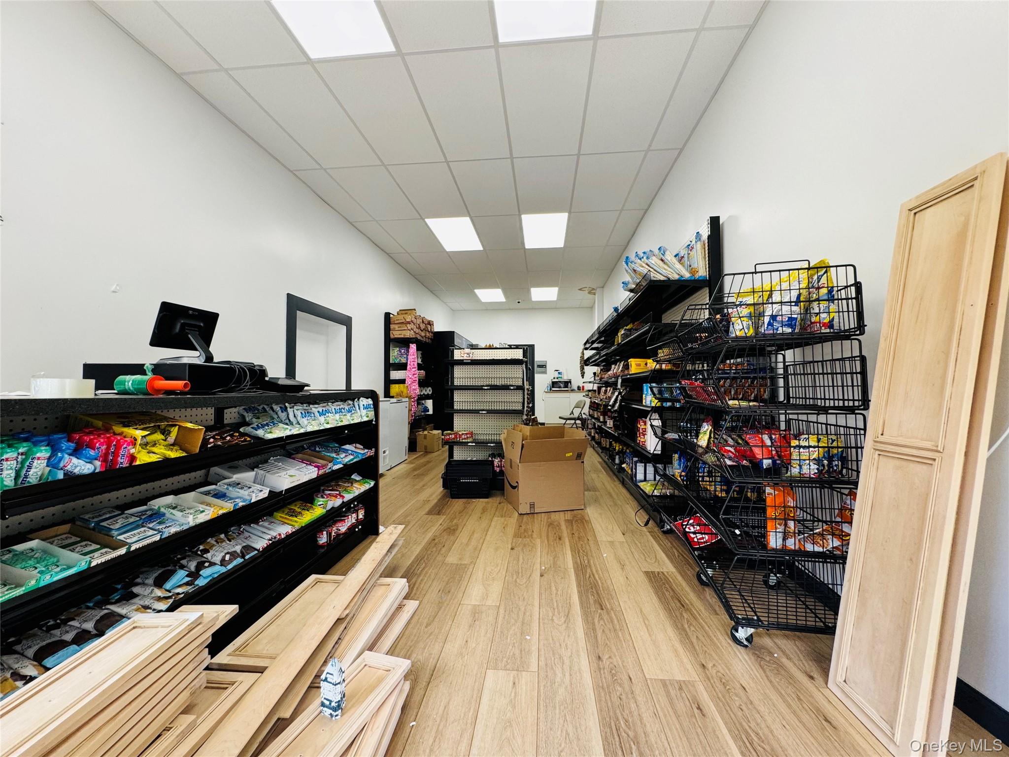 63-31 39th ave Avenue, Woodside, NY 11377