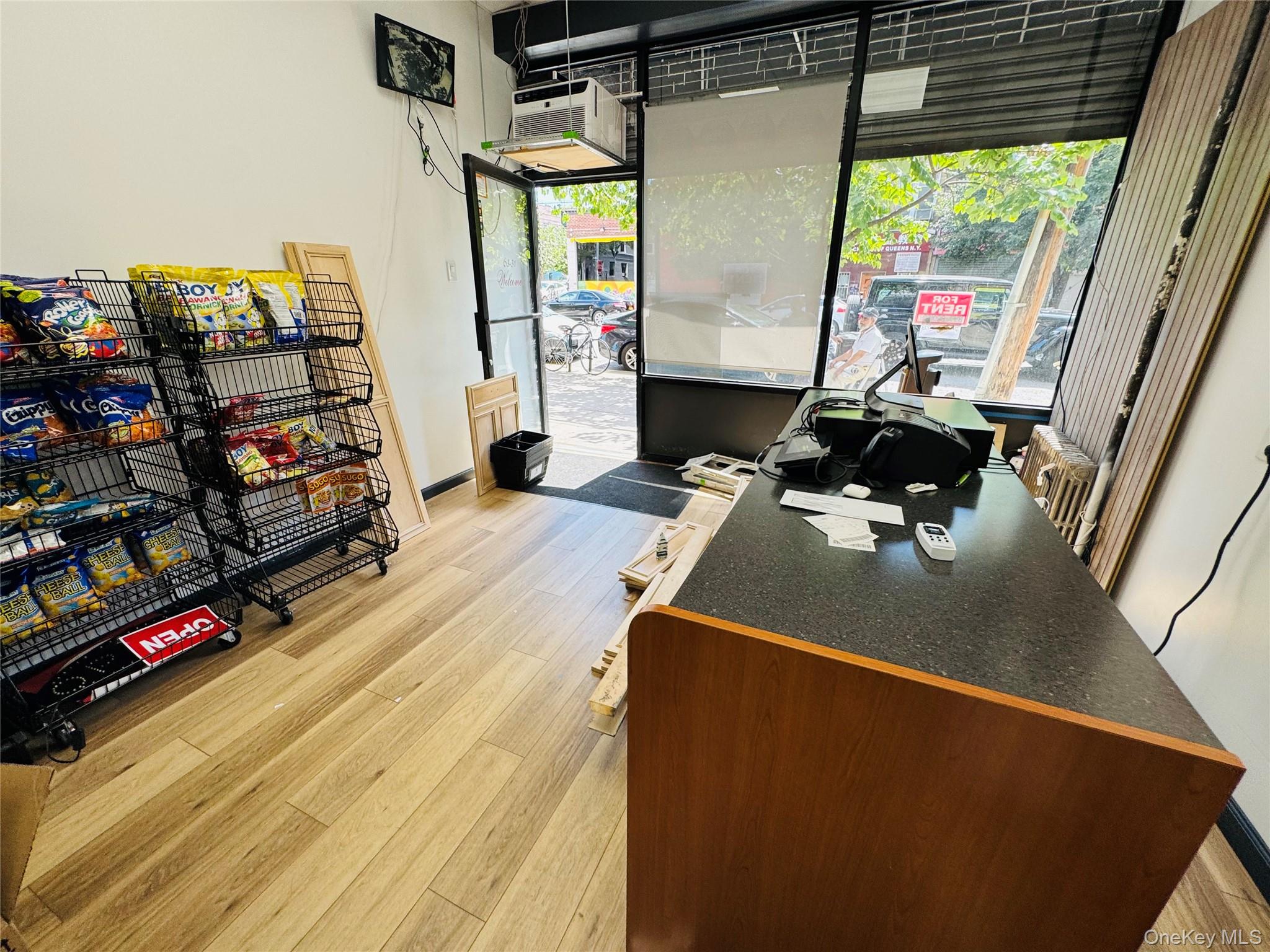 63-31 39th ave Avenue, Woodside, NY 11377