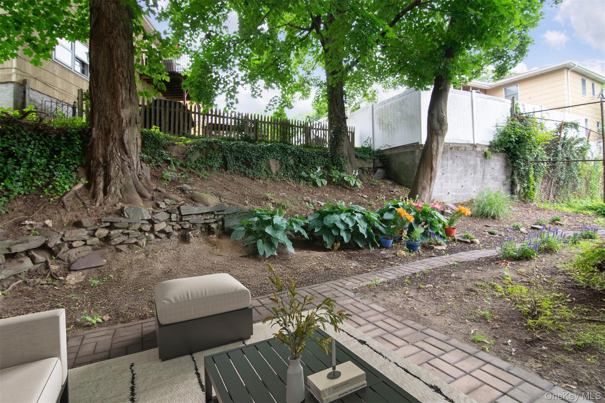 56 W Pondfield Road # 1A, Bronxville, NY 10708