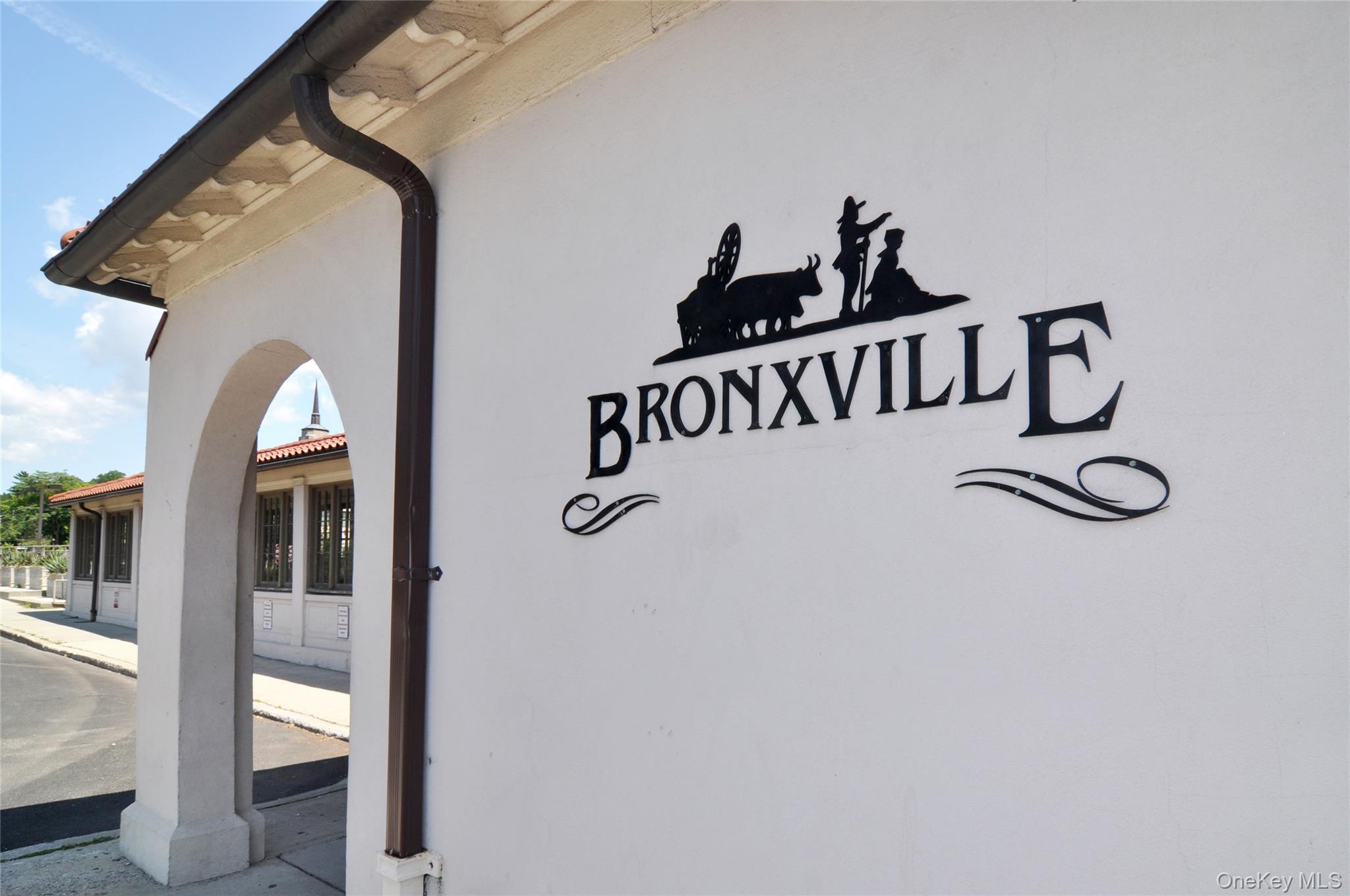 56 W Pondfield Road # 1A, Bronxville, NY 10708