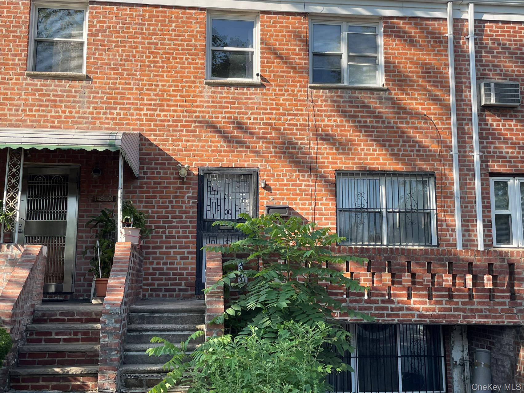 148-03 Horace Harding Expressway, Flushing, NY 11367