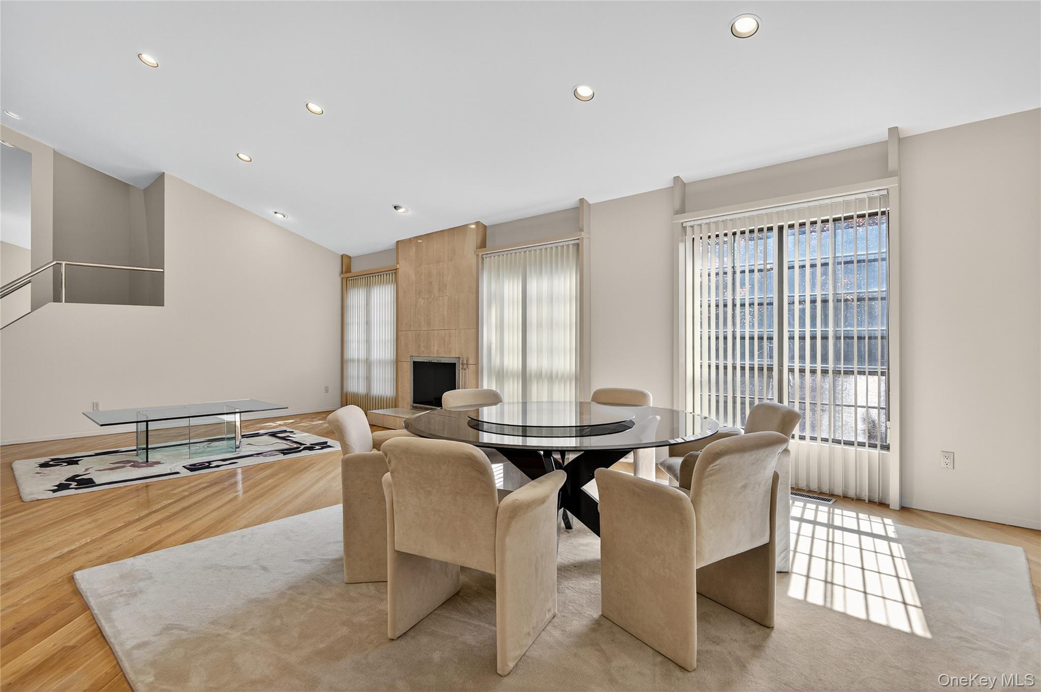 39 Bluebird Hill Court, Manhasset, NY 11030