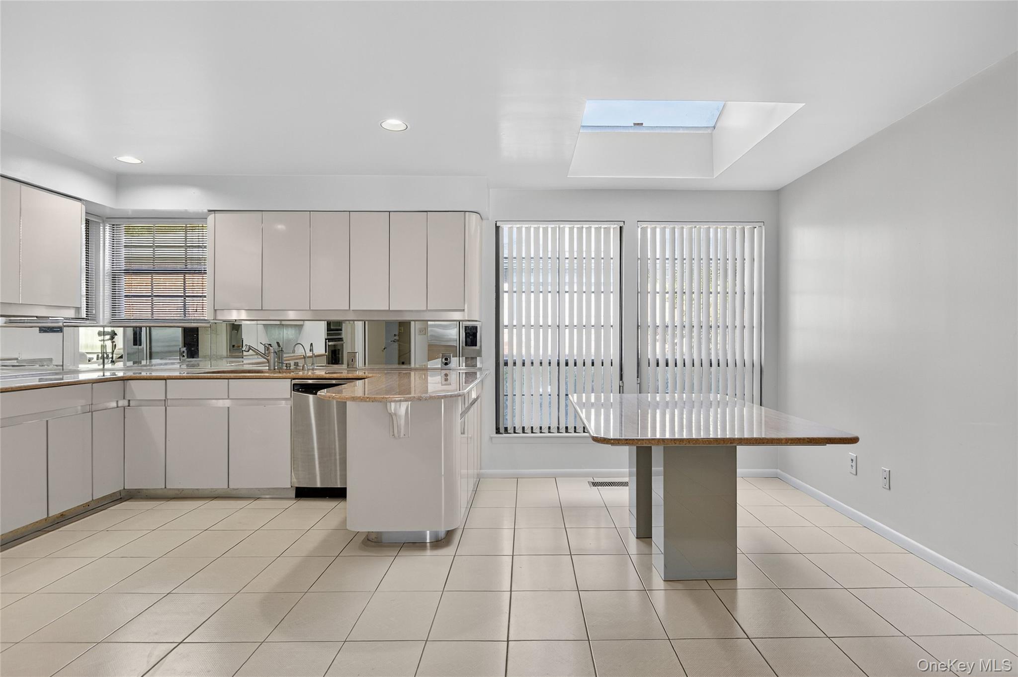 39 Bluebird Hill Court, Manhasset, NY 11030