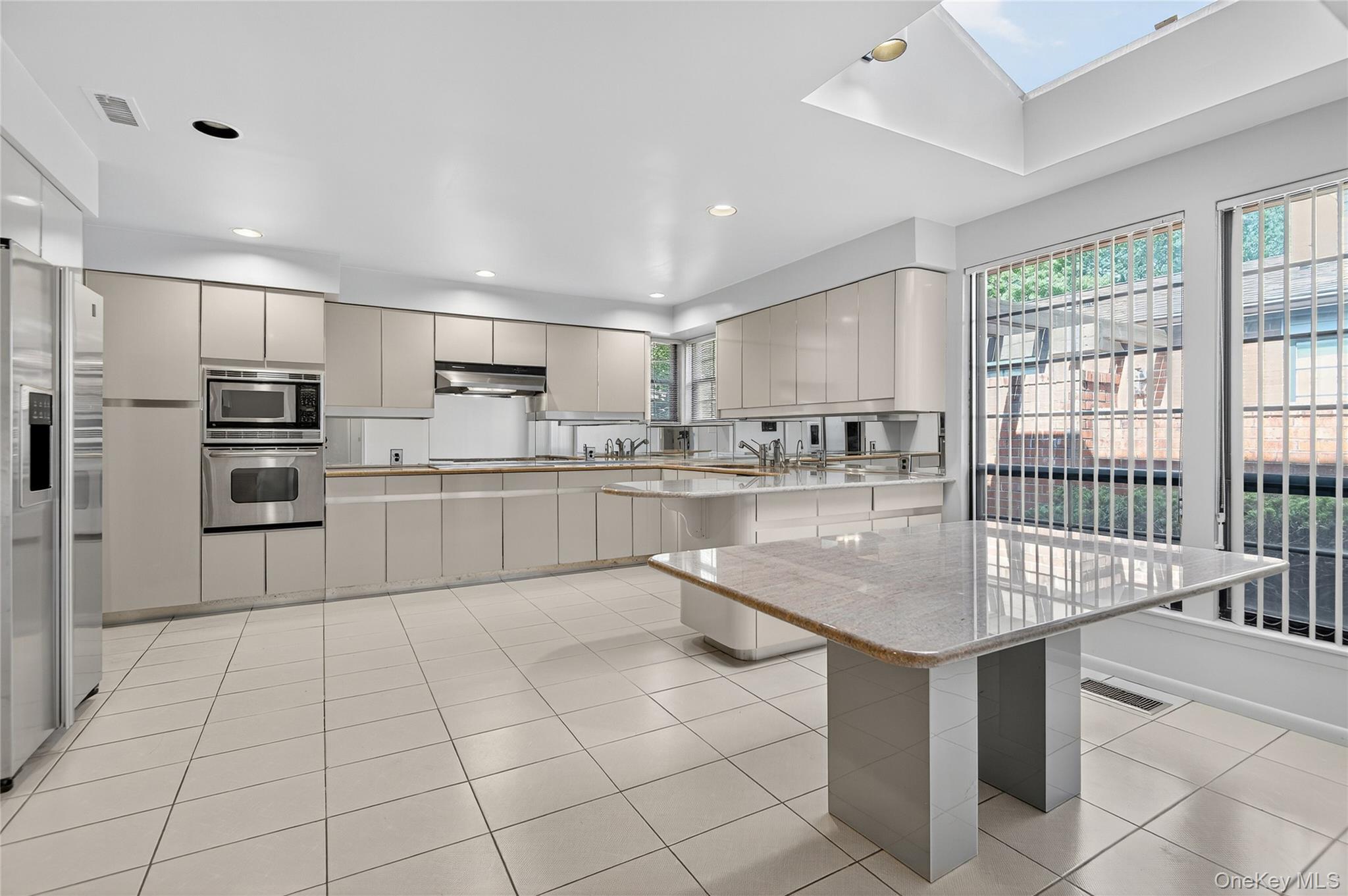 39 Bluebird Hill Court, Manhasset, NY 11030