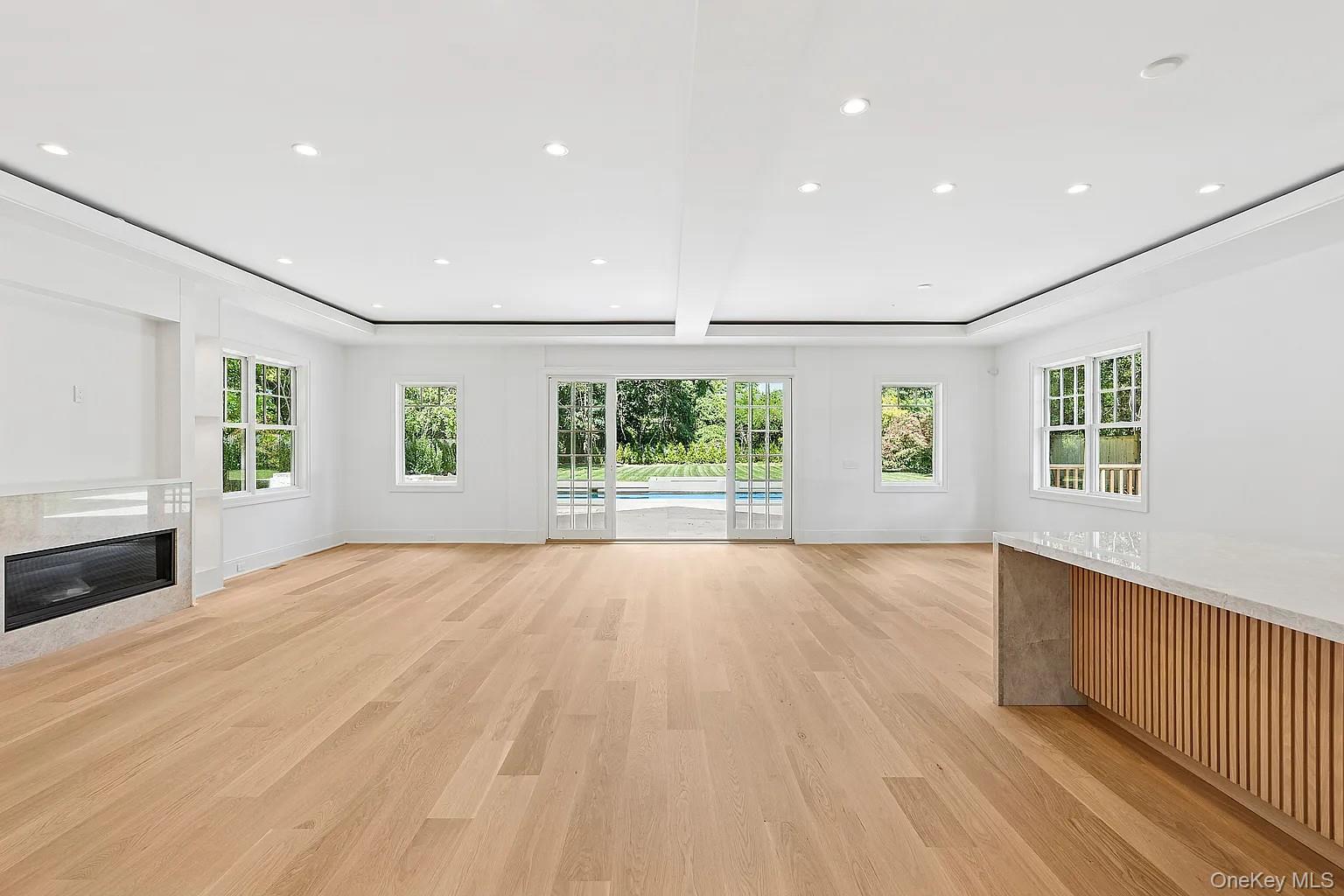 69 Halsey Street, Southampton, NY 11968