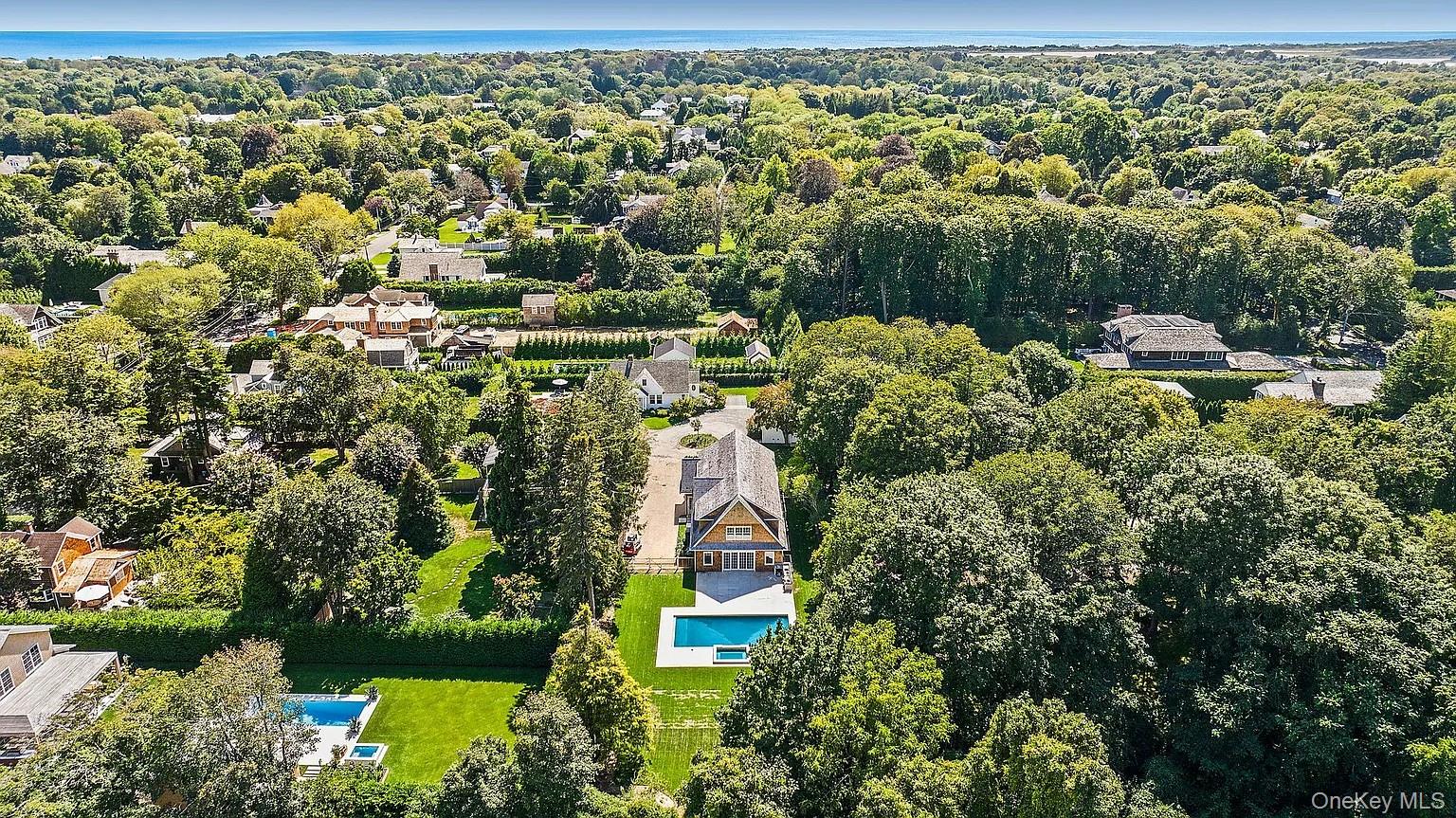 69 Halsey Street, Southampton, NY 11968