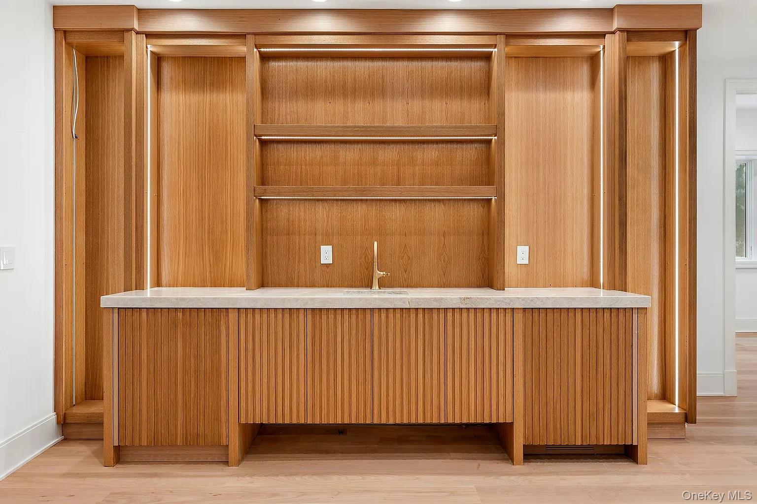 69 Halsey Street, Southampton, NY 11968