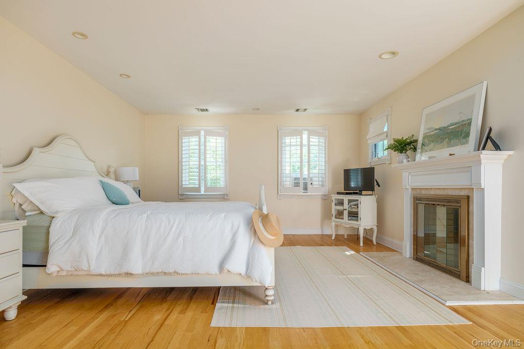 10947 N Bayview Road, Southold, NY 11971