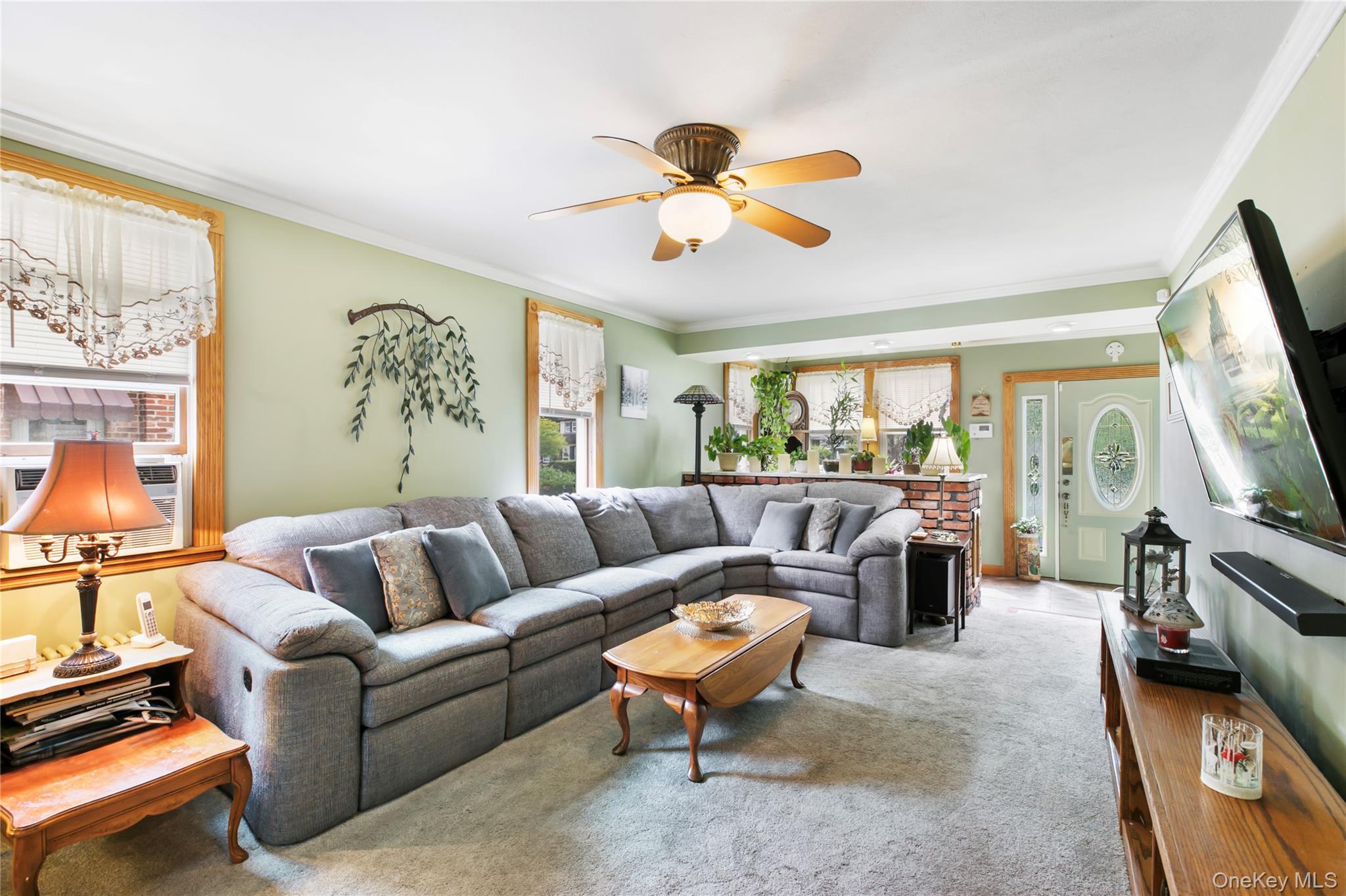 22 3rd Avenue, Central Islip, NY 11722