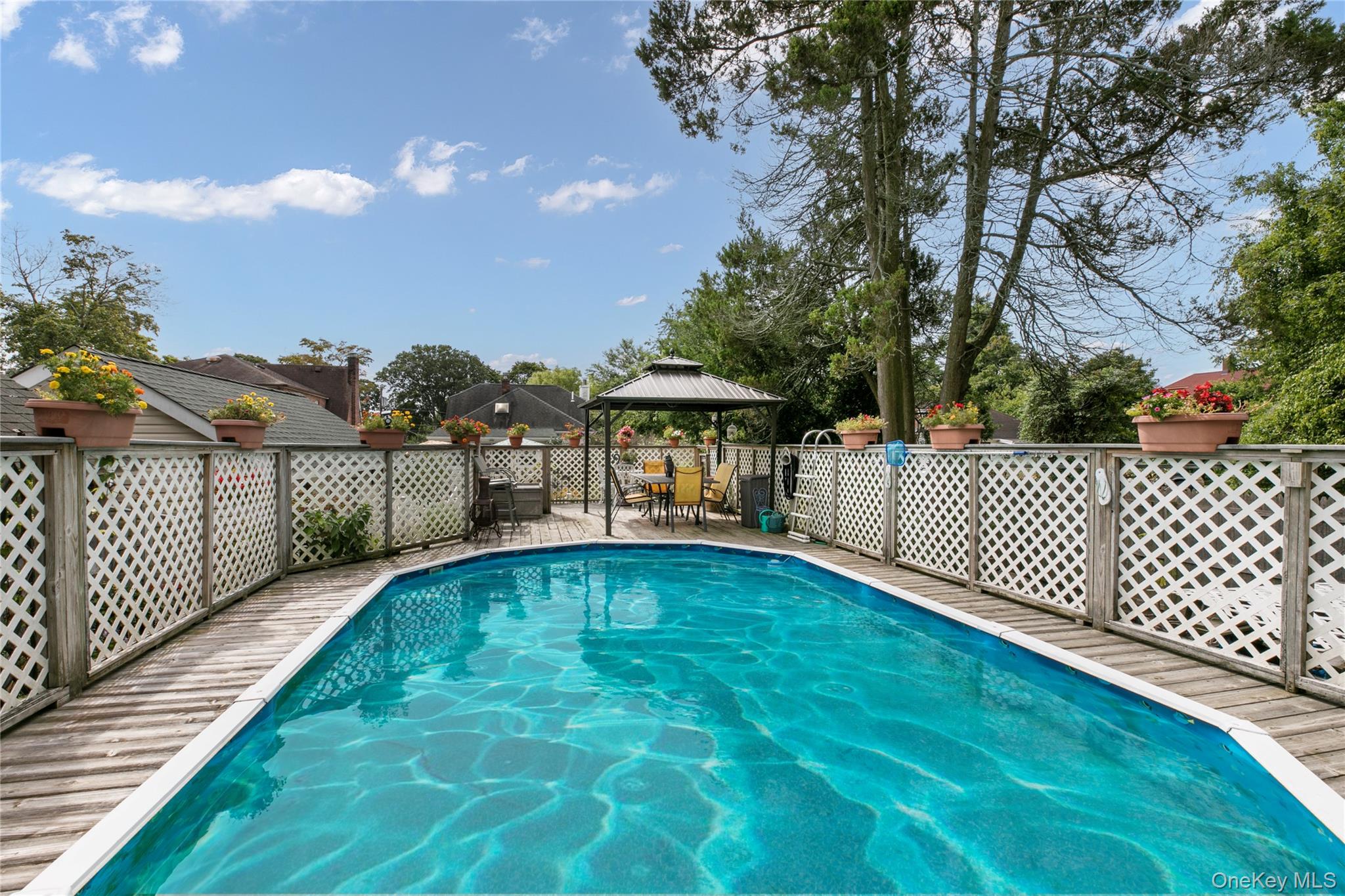 22 3rd Avenue, Central Islip, NY 11722