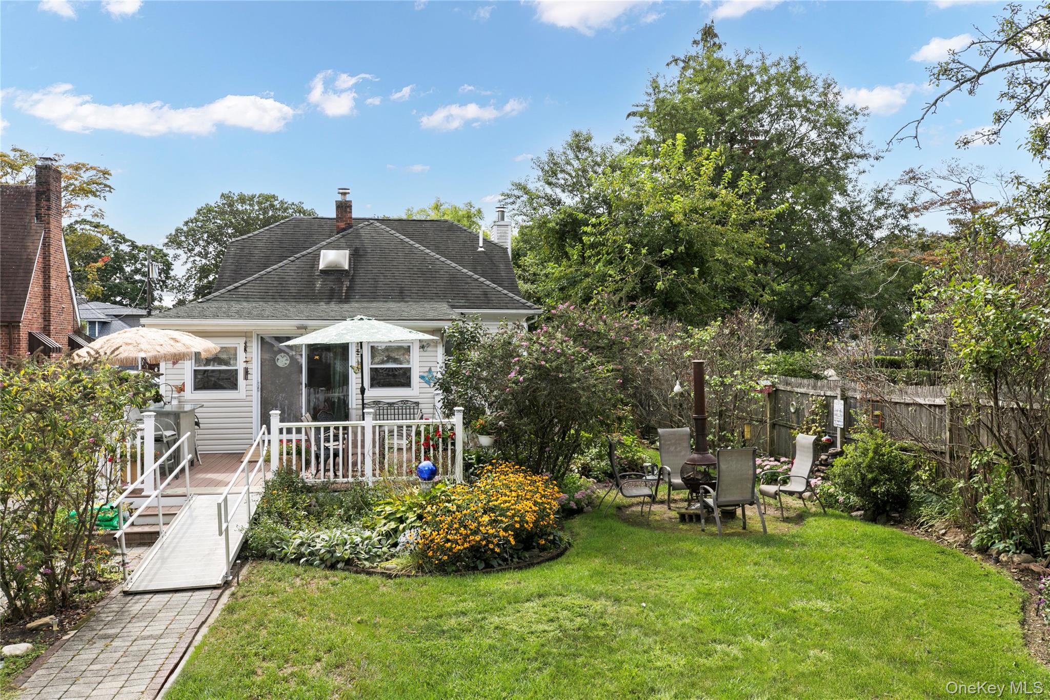 22 3rd Avenue, Central Islip, NY 11722