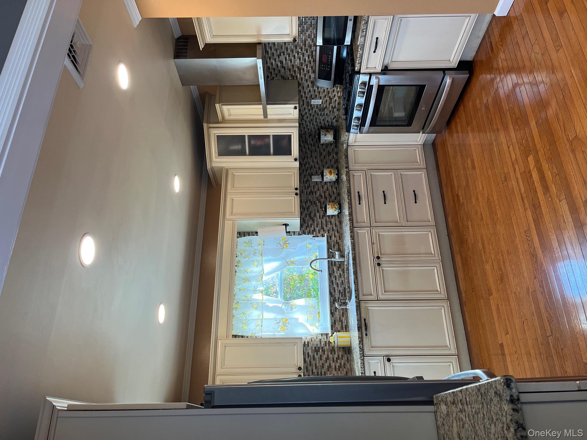 70 Stahlman Place, Kingston, NY 12401