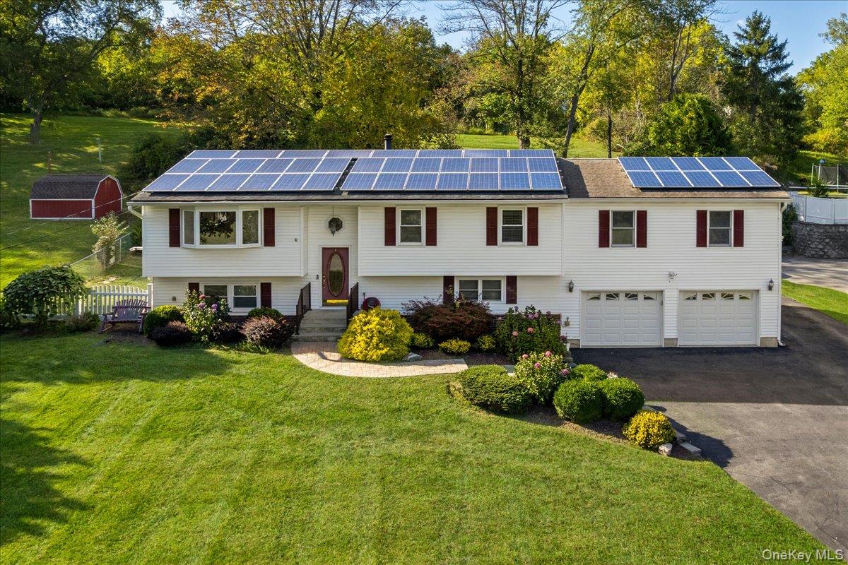 56 Daley Road, Poughkeepsie, NY 12603