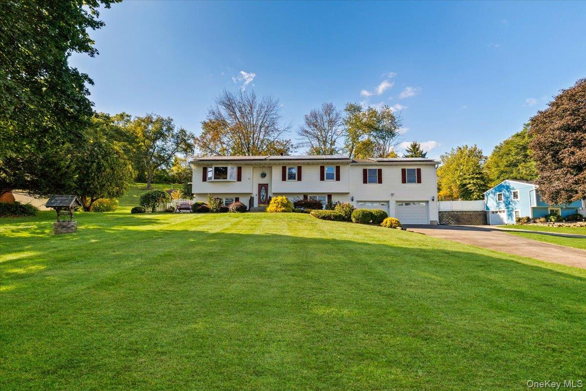 56 Daley Road, Poughkeepsie, NY 12603