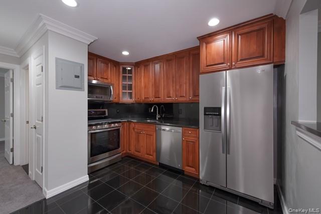 16 Picadilly Place # 1604B, Coram, NY 11727