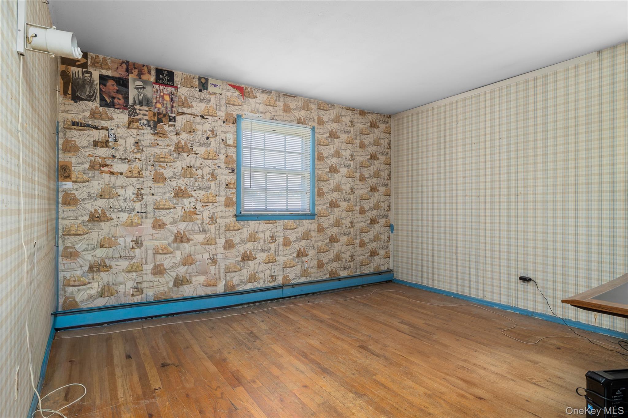 10 Paine Street, Lindenhurst, NY 11757