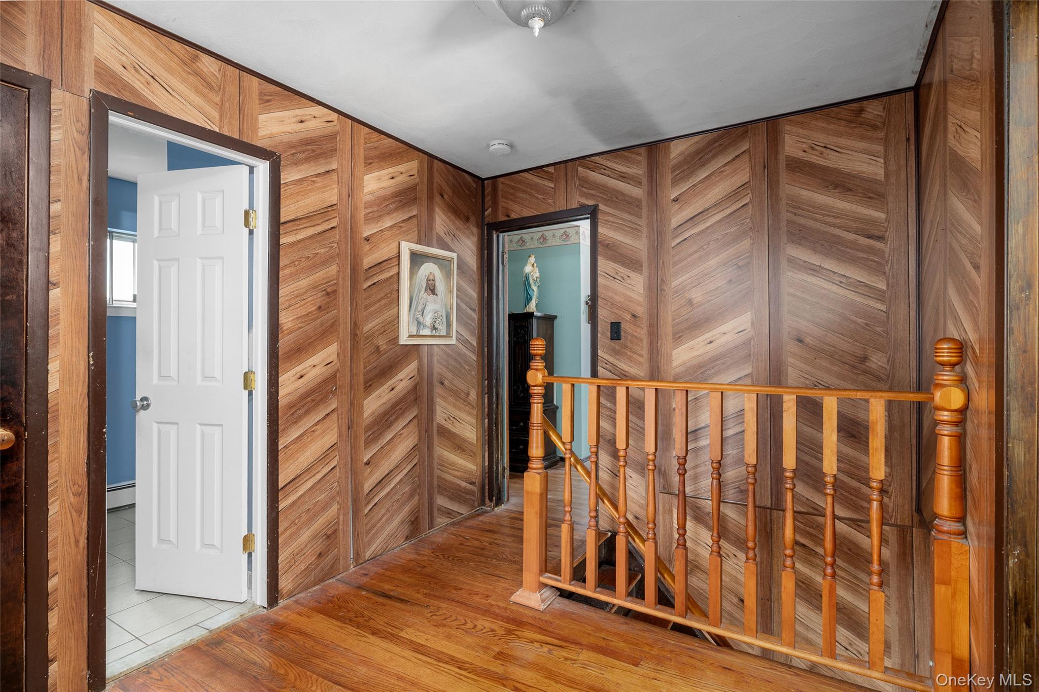 10 Paine Street, Lindenhurst, NY 11757