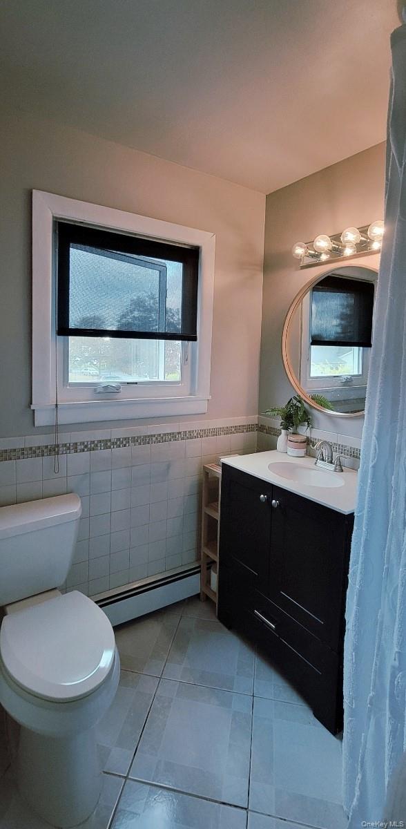 11 Susan Court, Deer Park, NY 11729