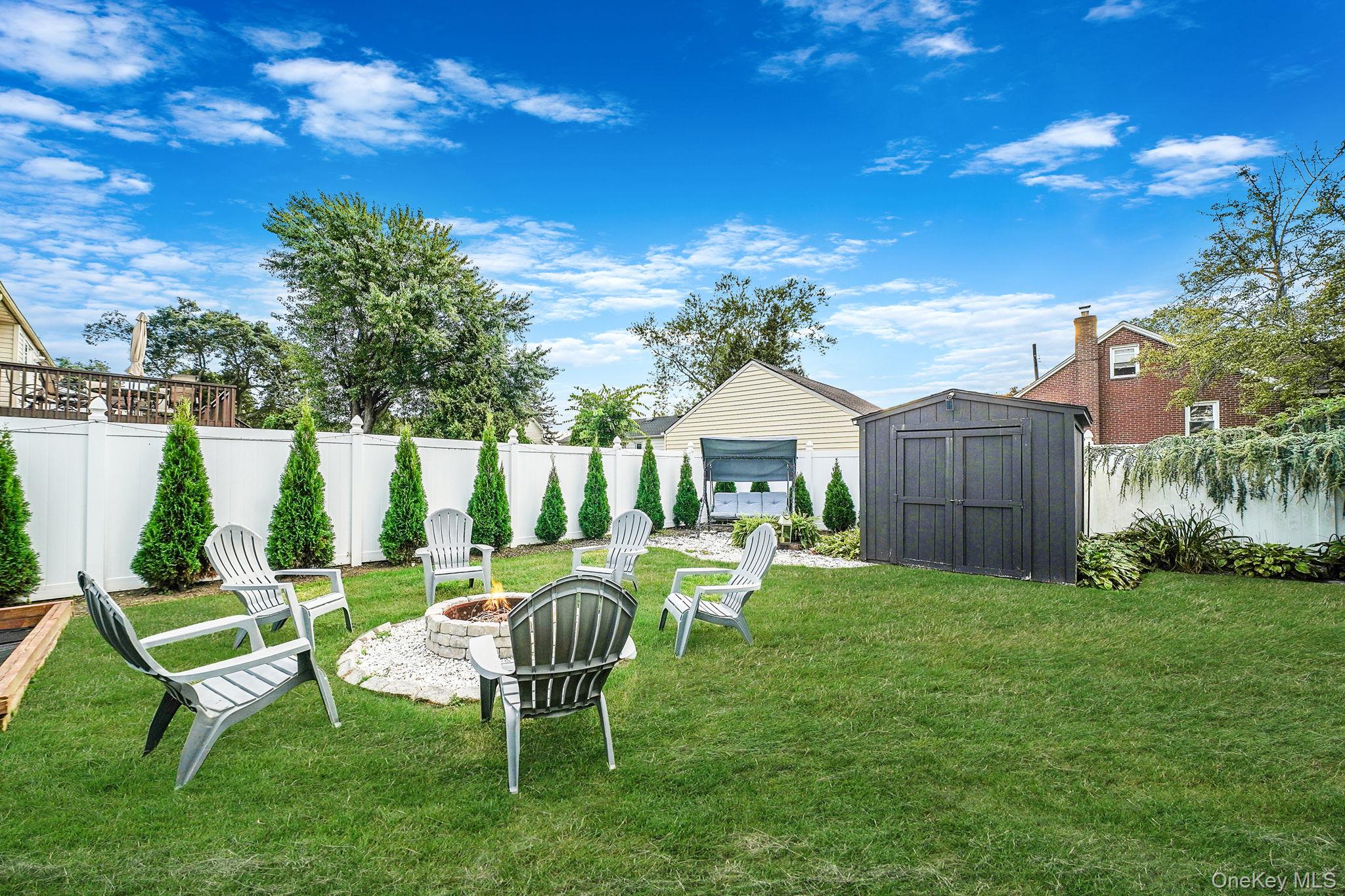 11 Susan Court, Deer Park, NY 11729