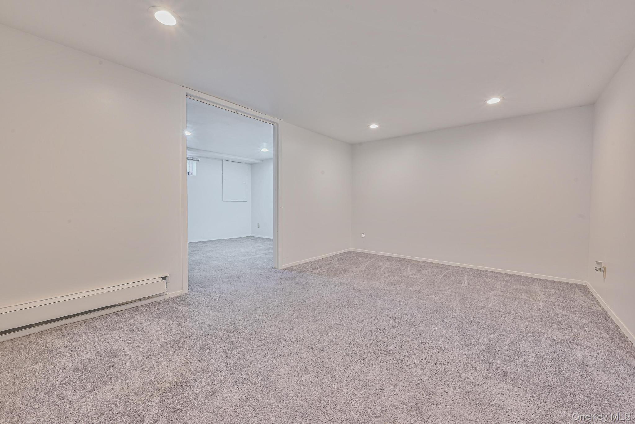 203 N Manhattan Avenue, Massapequa, NY 11758