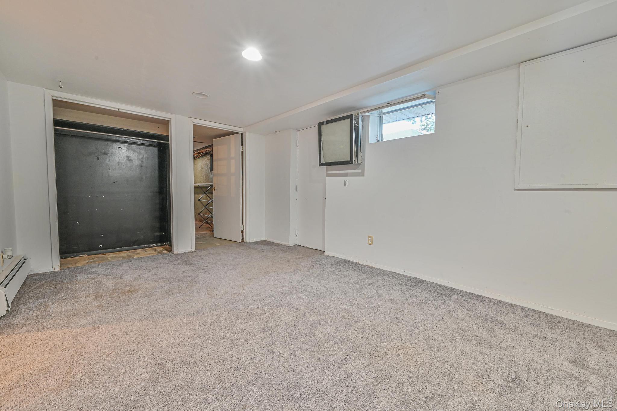 203 N Manhattan Avenue, Massapequa, NY 11758