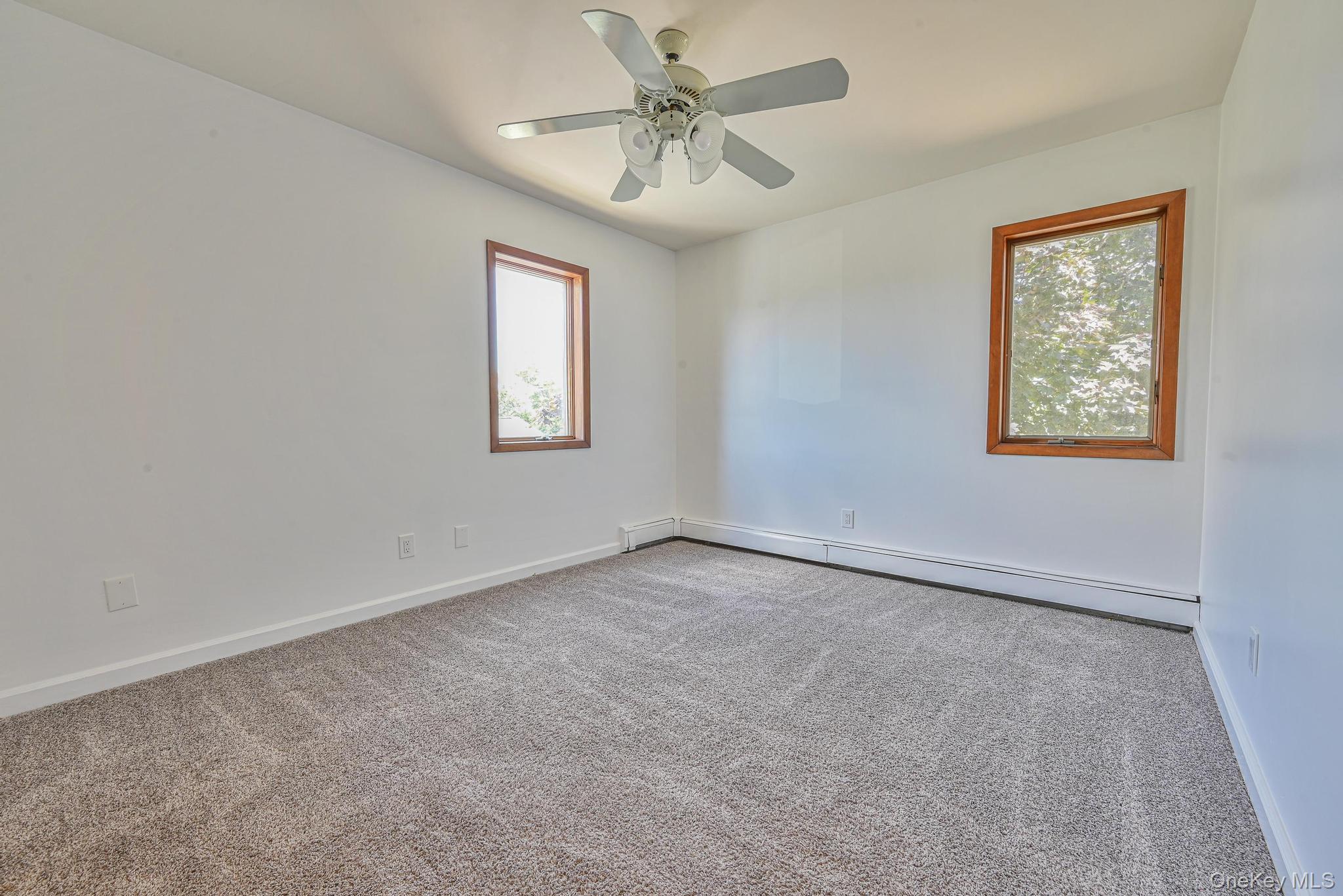 203 N Manhattan Avenue, Massapequa, NY 11758