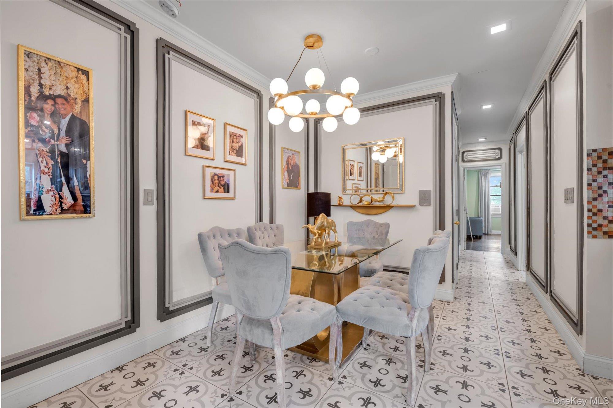 284 Central Avenue # A4, Lawrence, NY 11559