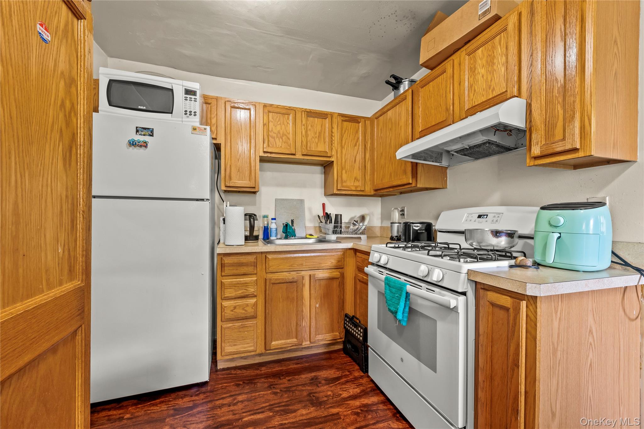 200 Lowndes Avenue # A, Huntington, NY 11746