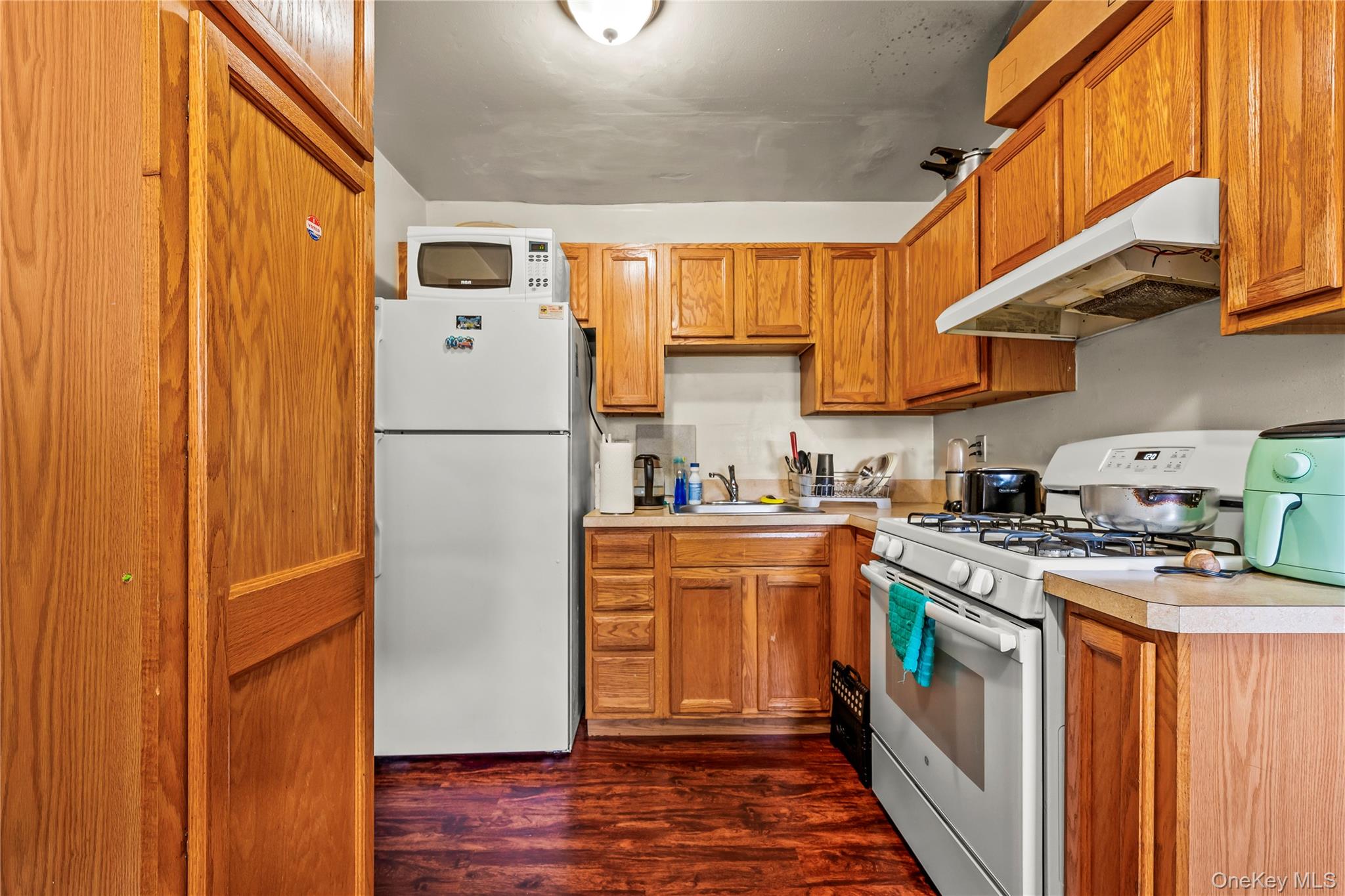 200 Lowndes Avenue # A, Huntington, NY 11746