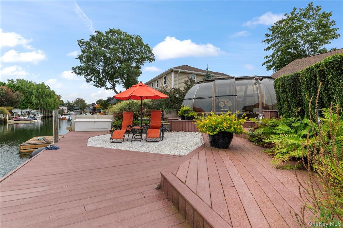 5 Canal Road, Massapequa, NY 11758