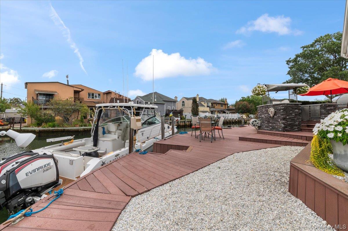 5 Canal Road, Massapequa, NY 11758