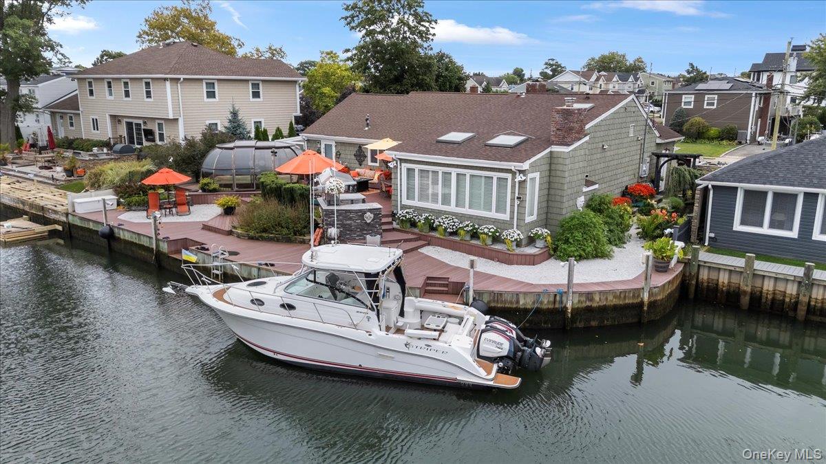 5 Canal Road, Massapequa, NY 11758