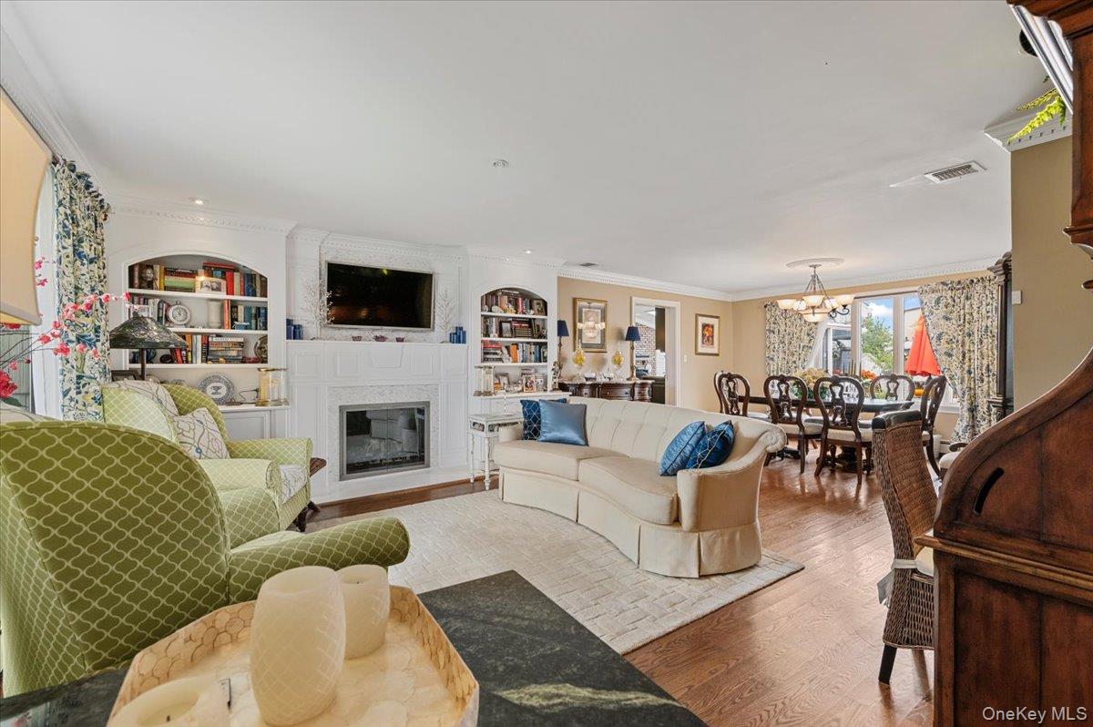 5 Canal Road, Massapequa, NY 11758