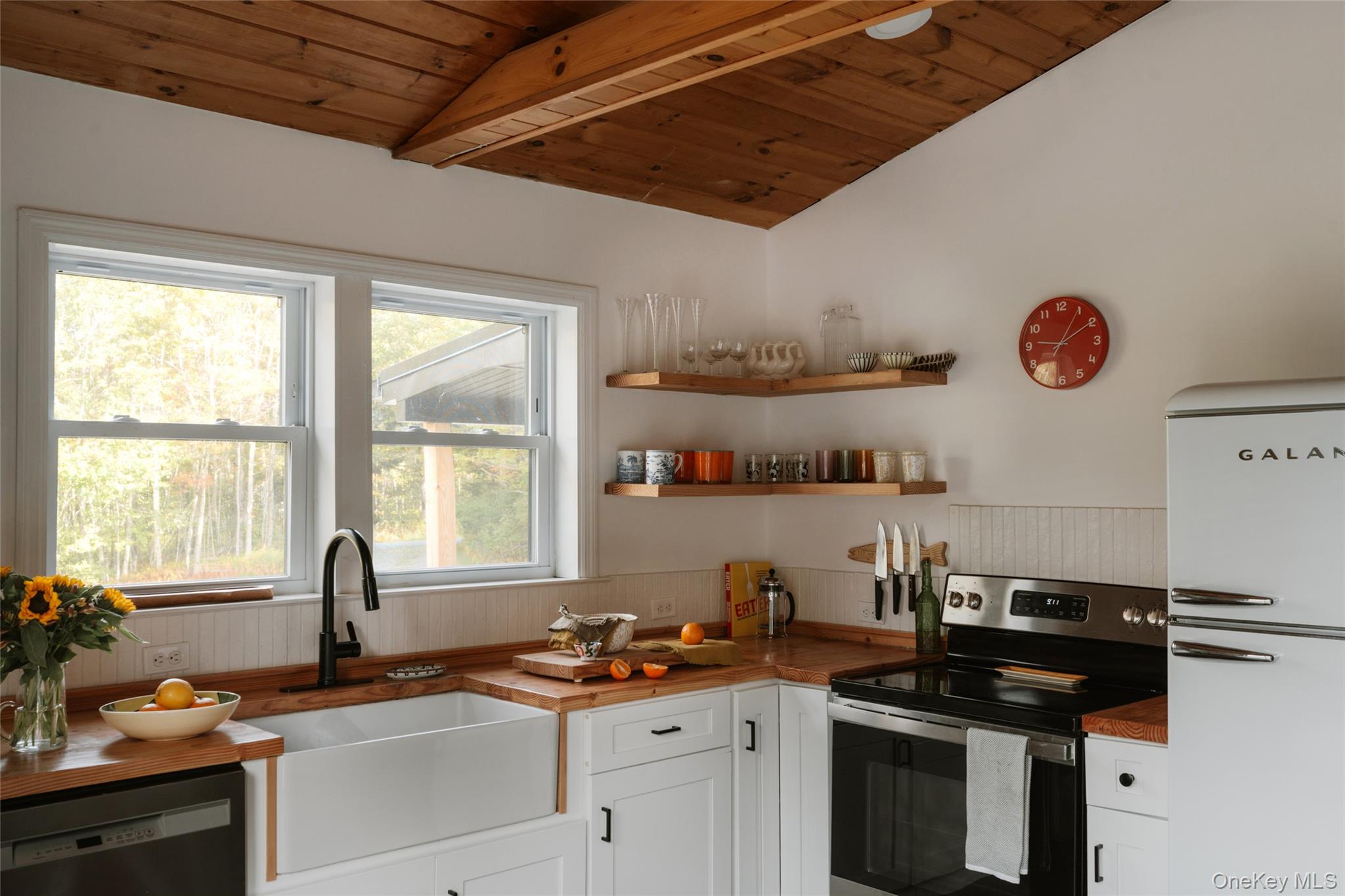 470 White Roe Lake Road, Livingston Manor, NY 12758