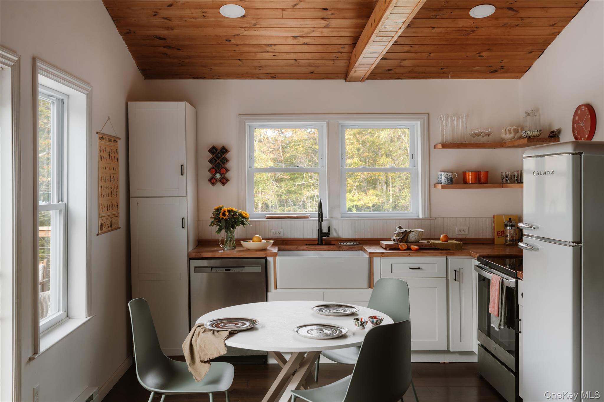 470 White Roe Lake Road, Livingston Manor, NY 12758