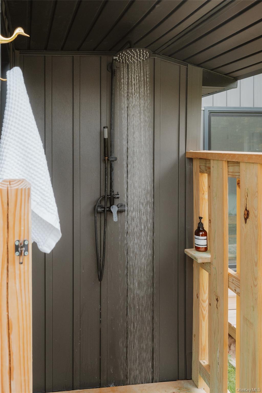 470 White Roe Lake Road, Livingston Manor, NY 12758