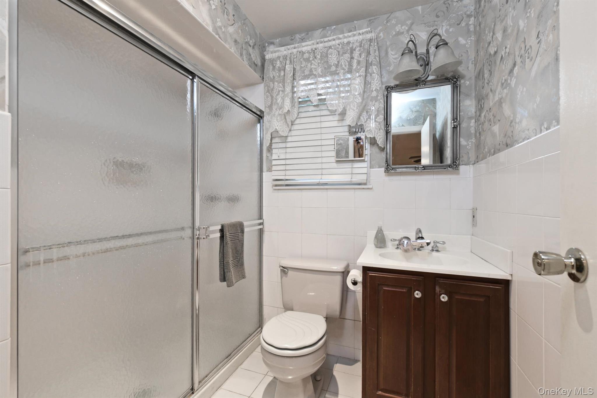 36 Somerset Drive S, Great Neck, NY 11020