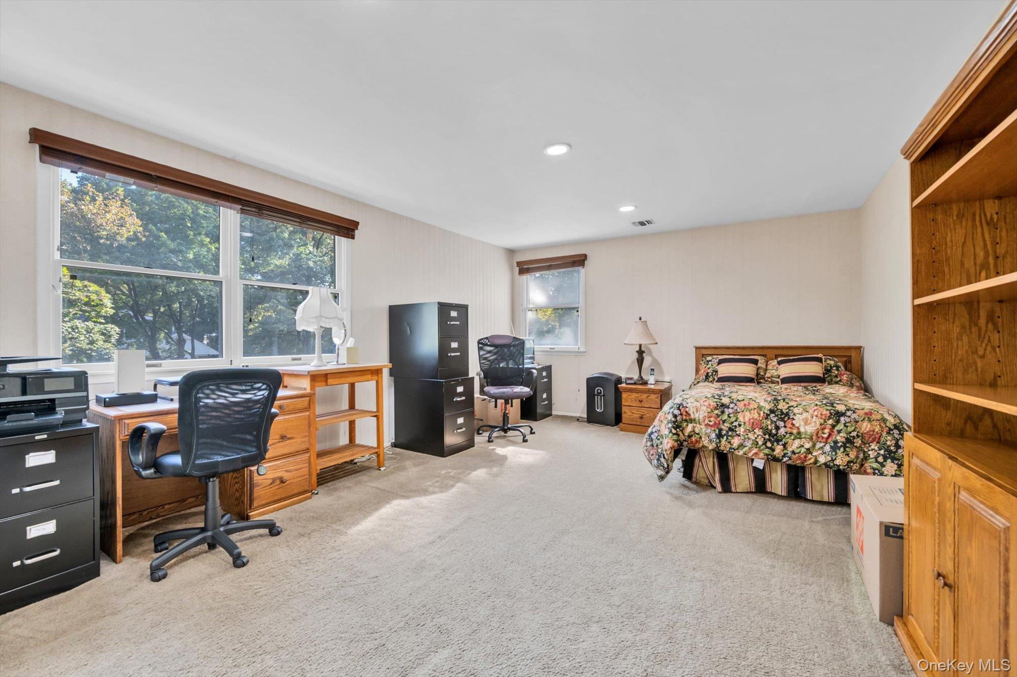 36 Somerset Drive S, Great Neck, NY 11020