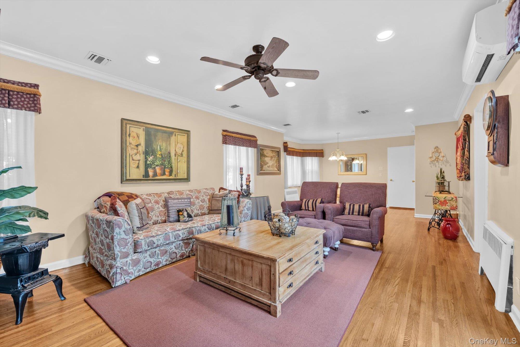 36 Somerset Drive S, Great Neck, NY 11020