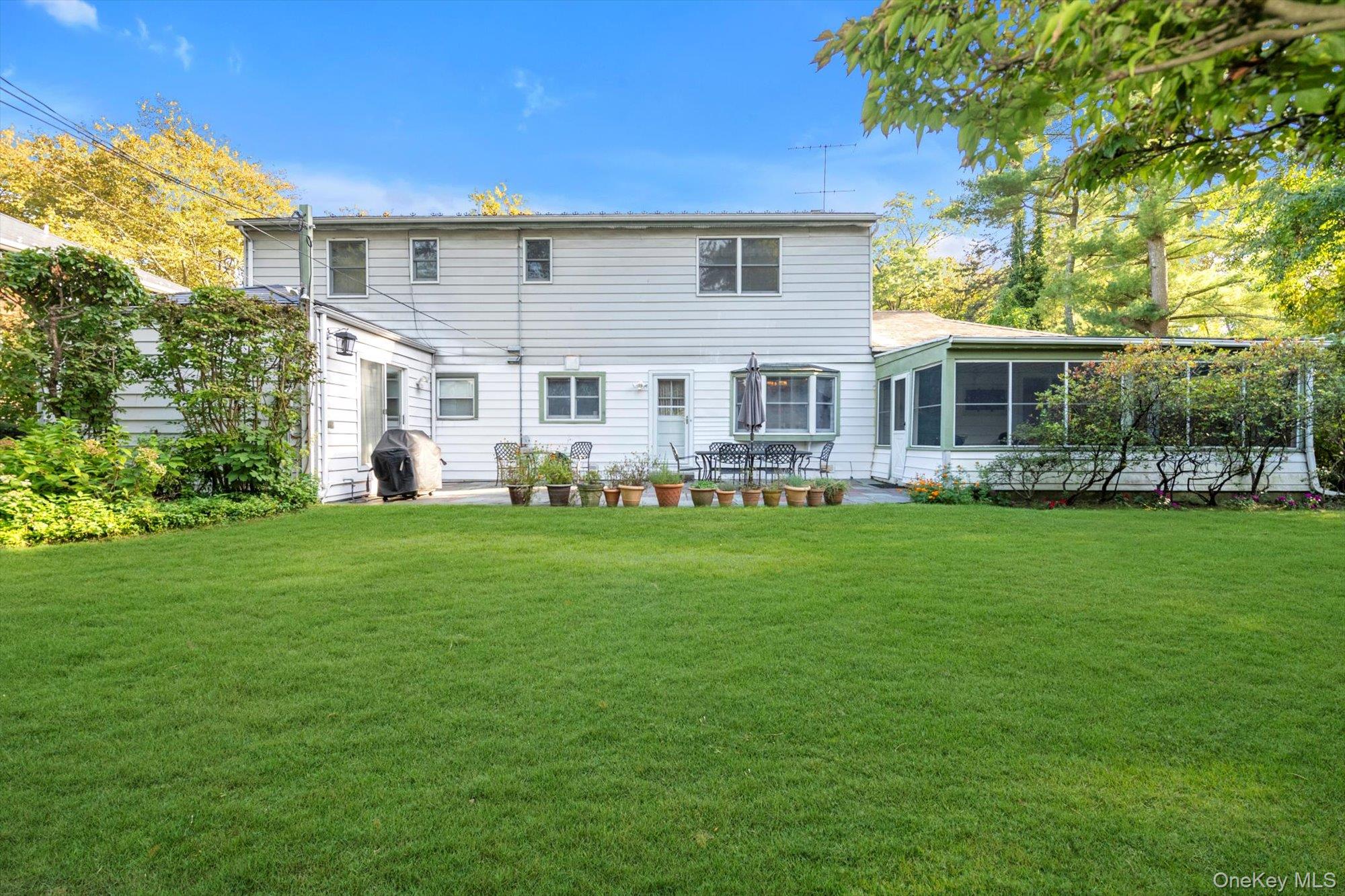 36 Somerset Drive S, Great Neck, NY 11020